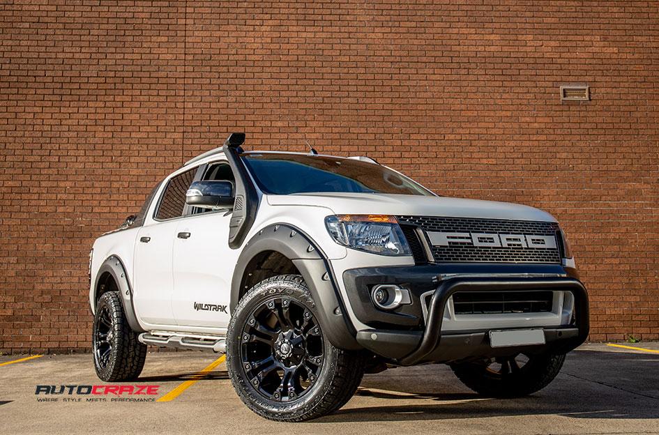 FORD-RANGER-VAPOR-MATTE-BLACK